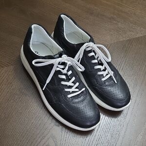 Ecco Black and White Leather Sneakers Women's Size 9